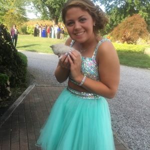 Meet your Posher, Alli